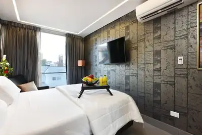 Image de Chambre de luxe avec fenêtre