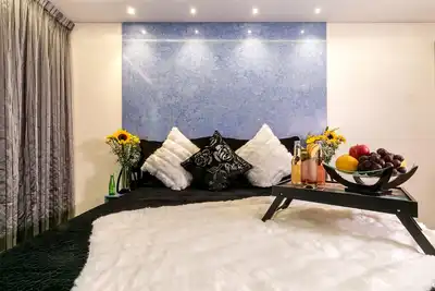 Image de Chambre de luxe avec fenêtre