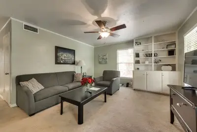 Image de Longhorn Estate ★ 7 personnes ★ 3 Bd Arlington Home