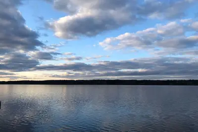 Image de Lake House sur les rives du lac Shamineau