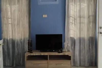 Image de Safe Home Away from Home (disponibilité Uber)