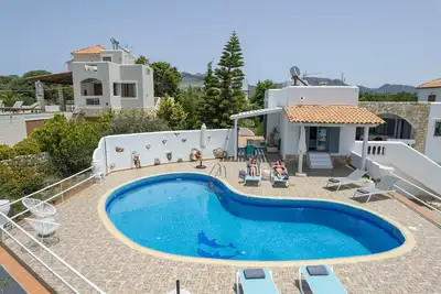 Image de Sea & Sun Villas, Villa Irida, piscine privée, vue imprenable sur la mer! ! !
