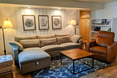 Image de Nouvelle unité au sol 2bd 2ba dans un emplacement central