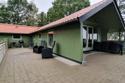 Image de Beautiful holiday cottage with beautiful view over the Limfjord