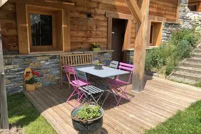 Image de Appartement cosy proche pistes ski et rando avec belle terrasse! ! !