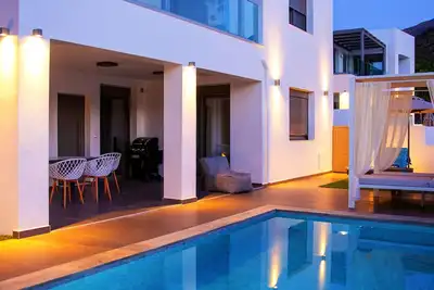 Image de Un royaume de luxe privé avec tout le confort dont vous avez envie à 200m de la plage!