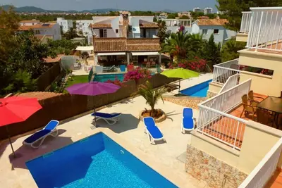 Image de Casas Vista Faro - Maison Amarillo