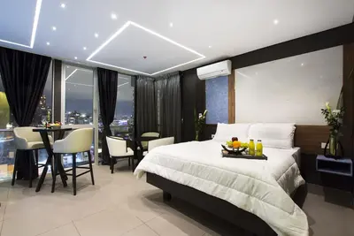Image de Chambre de luxe avec jacuzzi