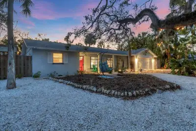 Image de Maison de vacances à louer à Siesta Key près du village avec piscine et wifi gratuit