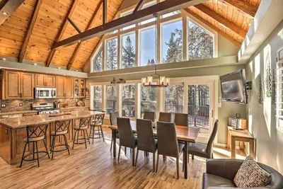 Image de Mtn. Retraite avec vue sur le lac Donner par Squaw Valley!