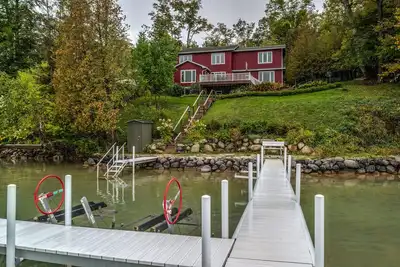 Image de Maison au bord du lac wallon Cottage privé de 4 chambres sur le magnifique bras ouest