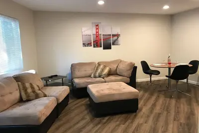 Image de Rancho Cordova / ENTIÈREMENT RÉNOVÉ 1 b / 1 b apt