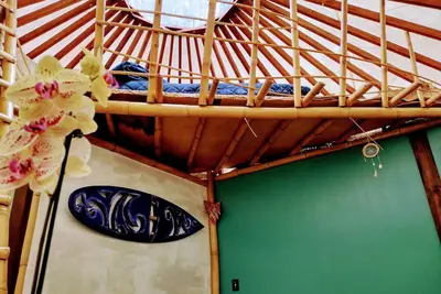 Image de Hale'ohe (Maison de bambou) Yourte dans une petite ferme familiale