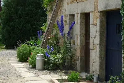 Image de Gîte de charme avec jardin, proche Alençon, idéal pour familles, tout équipé avec Wifi et Bbq.