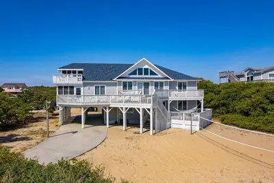 Image de A Porpoise Watch, 6br, 6. 5 Ba, Semi-Oceanfront - Southern Shores Realty # 431