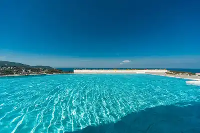Image de Vacances de luxe 3 chambres Piscine privée Apartme Vue sur la mer