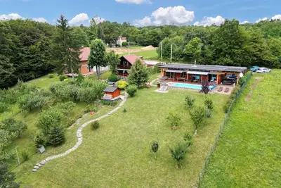 Image de Belle maison Ă Rakov Potok avec WiFi