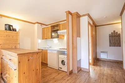Image de À 300m des pistes de ski, étage -2, remise en forme, balcon, télévision, casier à ski, 50m², Aussois