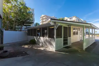 Image de Animaux acceptés Cottage étapes du golfe avec quai privé sur l'Intercoastal