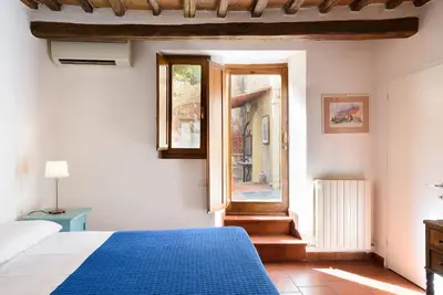 3 appartements centraux reliés à une cour - quartier du Duomo