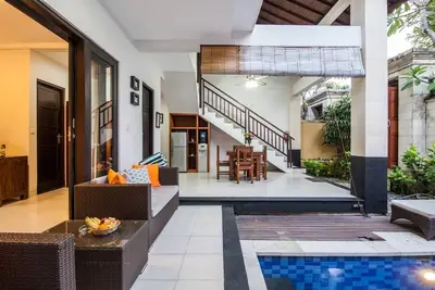 Image de Smv -2BRPool- Jepun · Br2br Piscine privée à pied de la plage et des magasins Legian