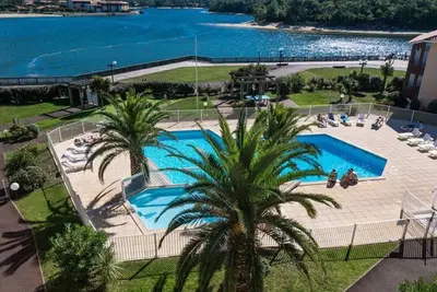 Image de T2 avec piscine, terrasse et parking Ă Vieux-Boucau
