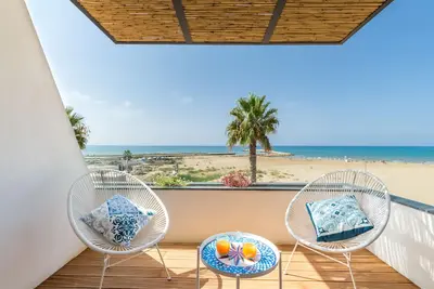Image de Medea, appartement avec vue sur la mer à seulement 20 m de la plage