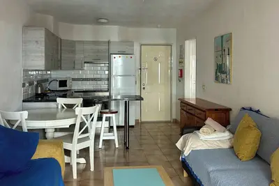 Image de One bedroom, large balcony in Castle Harbour (C103)
