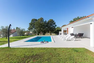 Image de A comfortable home perfect for relaxing in the green heart of Istria