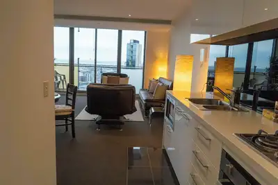 Image de 2 Bedroom Apartment with City Views