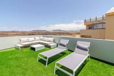 Image de Flatguest Cotillomar A15 * Atico * Terrazas * Vista Volcán