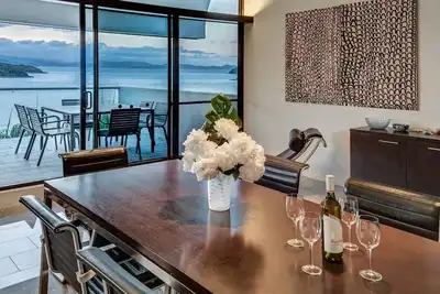 Image de Waves 3 Luxury Large 3 Level Townhouse Ocean Views + Buggy