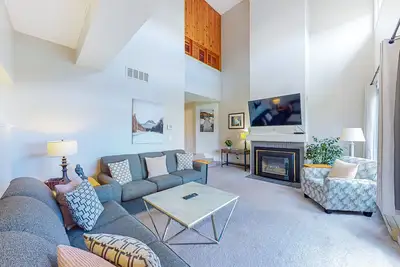 Image de Spacieux refuge pour chiens avec sauna privé, terrasse meublée et barbecue à gaz