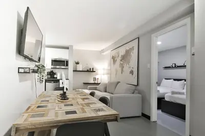 Image de 104 - Suite d'hôtel P1 au sous-sol avec 2 chambres Idéal pour 6 personnes