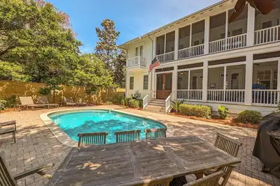 Image de BeachComer, 3 King BRs, Private Heated Pool, Available Aug 11-14 and Sept 8-13!