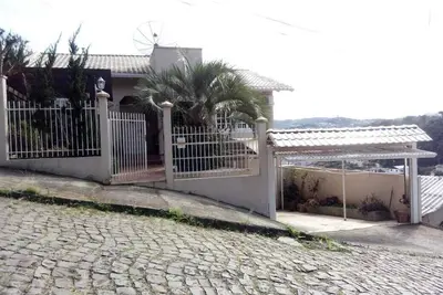 Image de maison entière à Concordia