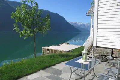 Image de Romantic and Lovely Holidayhouse located by the edge of the undisturbed Oaafjord