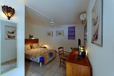Image de Petit chalet avec jardin dans une communauté fermée