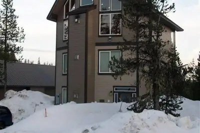Image de Luxueuse maison avec vue sur la montagne