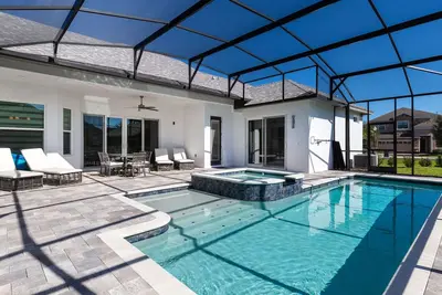 Image de Maison familiale avec piscine, 4 chambres, étage unique situé à Providence