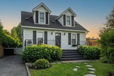 Image de Secret Garden Cottage dans la vieille ville de Niagara-on-the-Lake