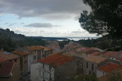 Image de Maison près de la mer mais au calme, à l'écart de l'agitation.