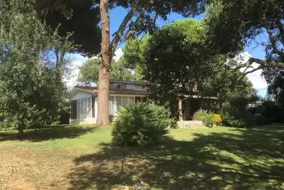 Image de Magnifique villa avec parc entre mer et lac