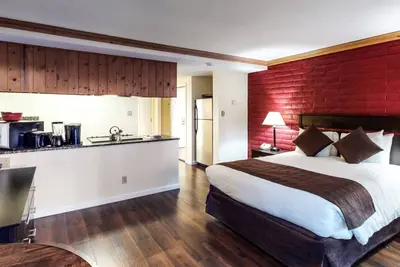 Image de Village incliné ~ North Lake Lodges ~ Studio