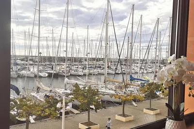 Image de T2 - Vue panoramique port - calme - parking sécurisé