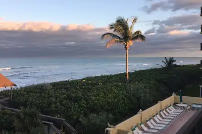 Image de Paradise Condo sur la plage. Vue directe sur l'océan