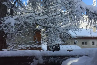Image de Chalet de charme aux pieds des pistes vars les claux