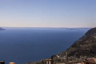 Image de Belle 3-Zi Whng. avec gazebo et vue lac inoubliable