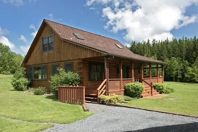 Image de Cabane de ski Belleayre et retraite d'été. Durée de location minimum de 32 jours.