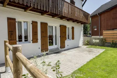 Image de Appartement neuf au centre du village et à 150 mètres du ski-bus.